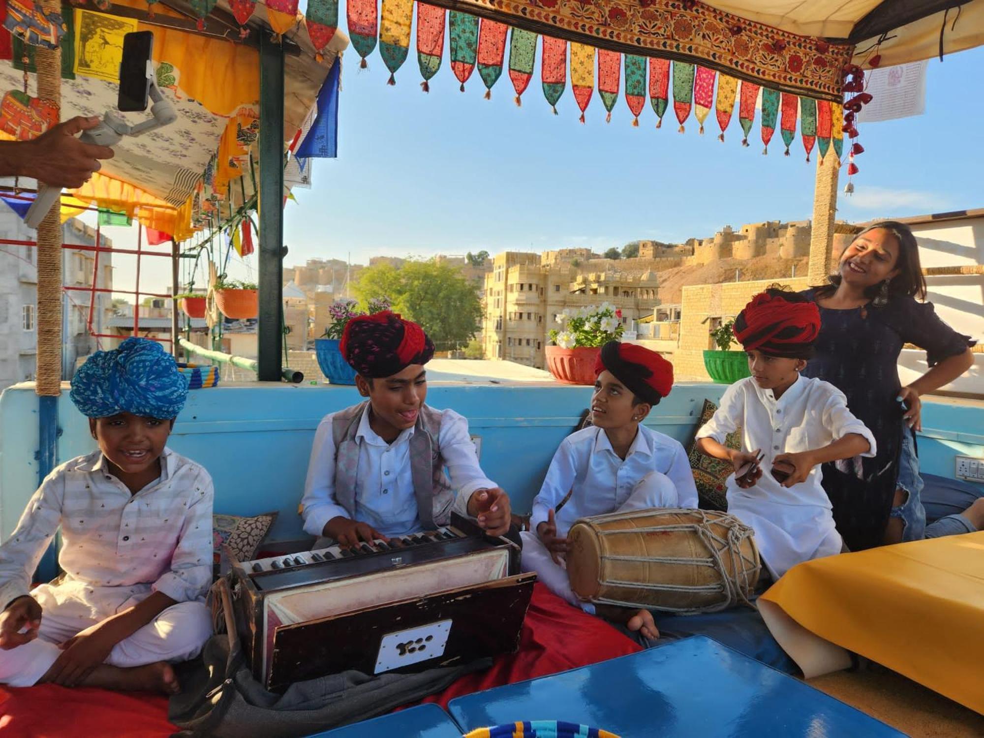 Blue Eye Hostel Jaisalmer Exterior foto